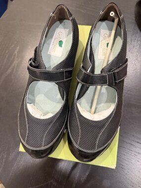 Golfstream Women’s Comfort Mary Jane Shoes Black Mesh, Size 10 M